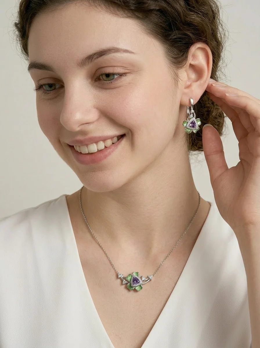 Серьги "Мерседес" с аметистом и бриллиантами